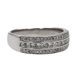 Bague Pavée en or blanc et diamants - Castafiore