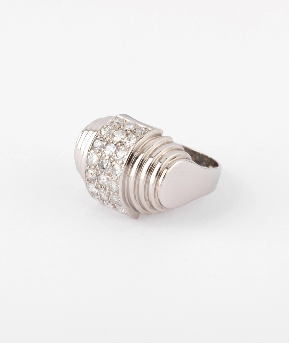 Bague platine et diamant à gradins - Castafiore