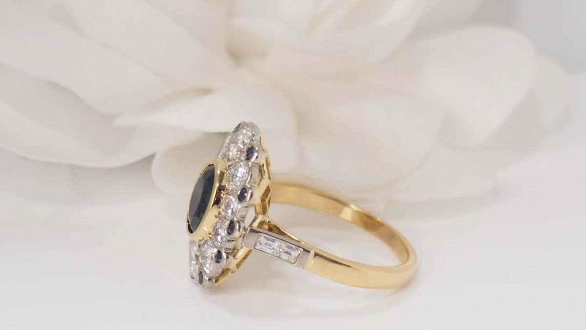 Bague pompadour en or bicolore, saphir et diamants - Castafiore
