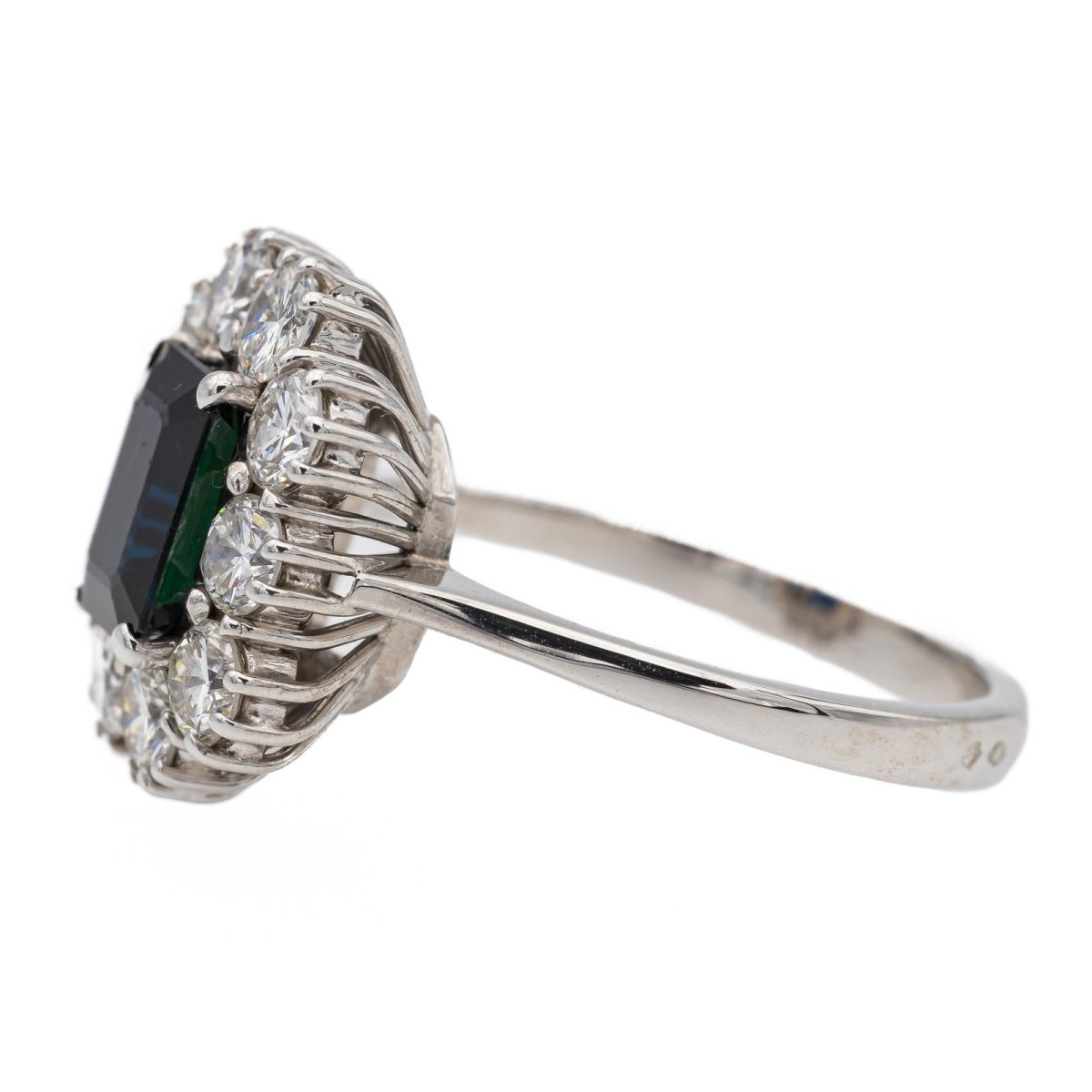 Bague Pompadour en or blanc et saphir - Castafiore