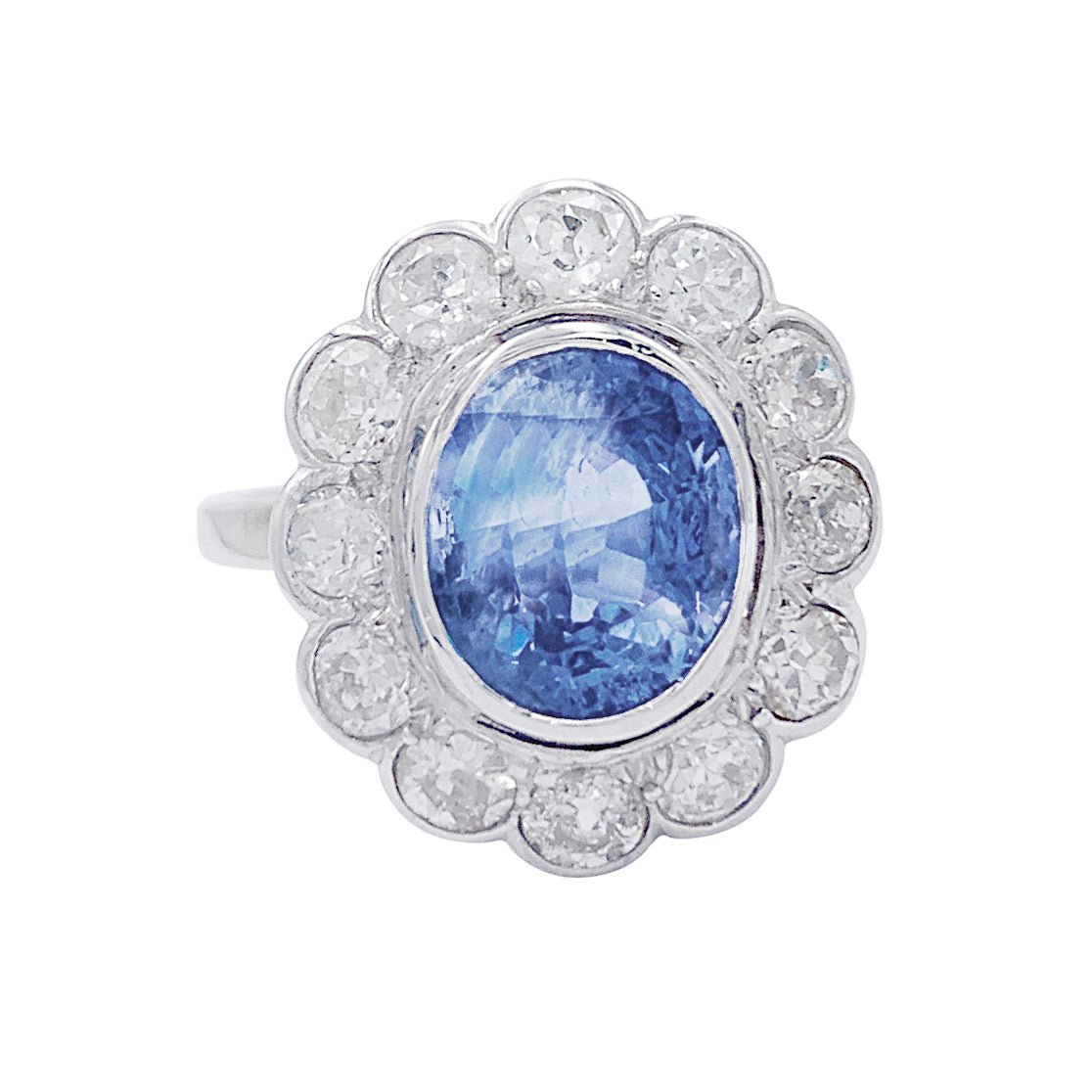 Bague Pompadour, or blanc, platine, saphir et diamants - Castafiore