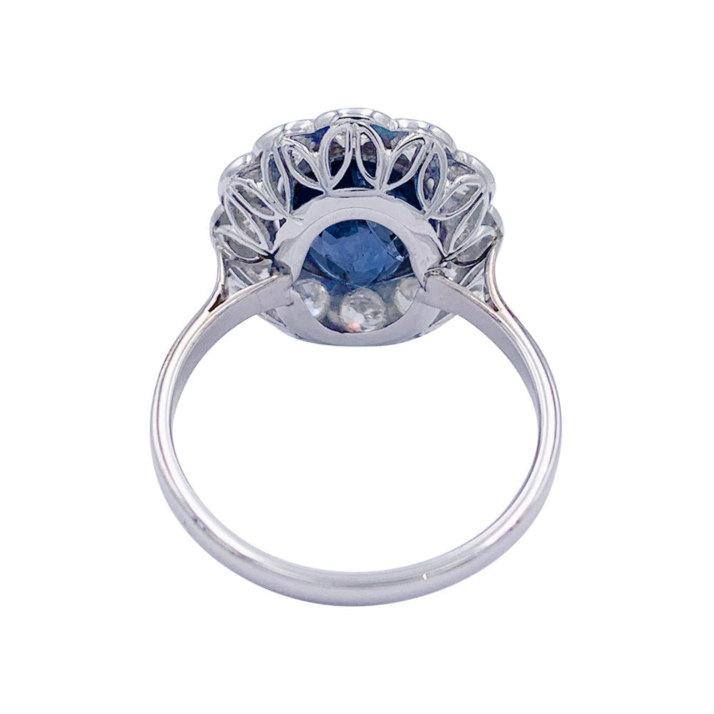 Bague Pompadour, or blanc, platine, saphir et diamants - Castafiore