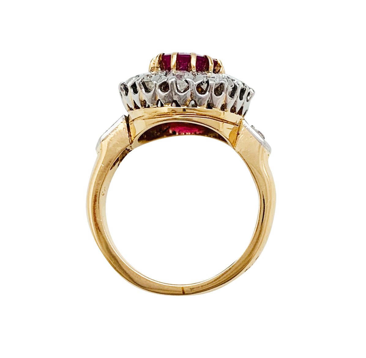 Bague Pompadour or jaune et platine, rubis Birman, diamants - Castafiore