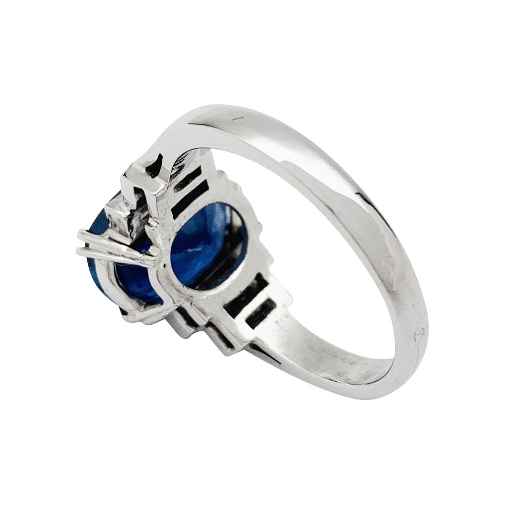 Bague saphir 5,16 carats en or blanc et diamants - Castafiore