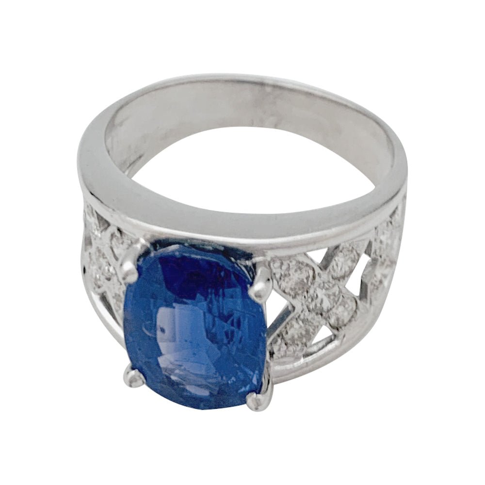 Bague saphir en or blanc, diamants - Castafiore