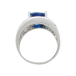 Bague saphir en or blanc, diamants - Castafiore