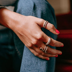 Bague signée Cartier or jaune et diamants - Castafiore