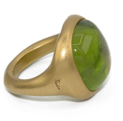 Bague signée Pomellato ornée d'un péridot - Castafiore