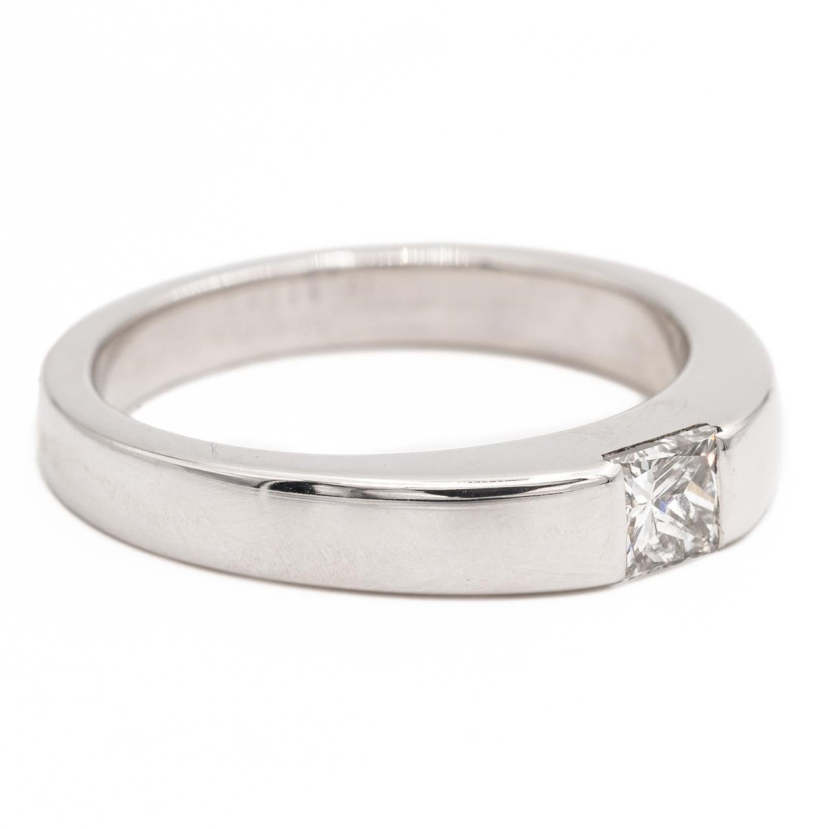 Bague Solitaire CARTIER "Tank" en or blanc et diamant - Castafiore