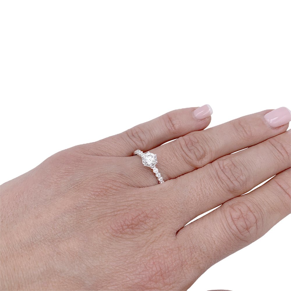 Bague Solitaire Chaumet "Bee my Love" en or blanc en diamants - Castafiore