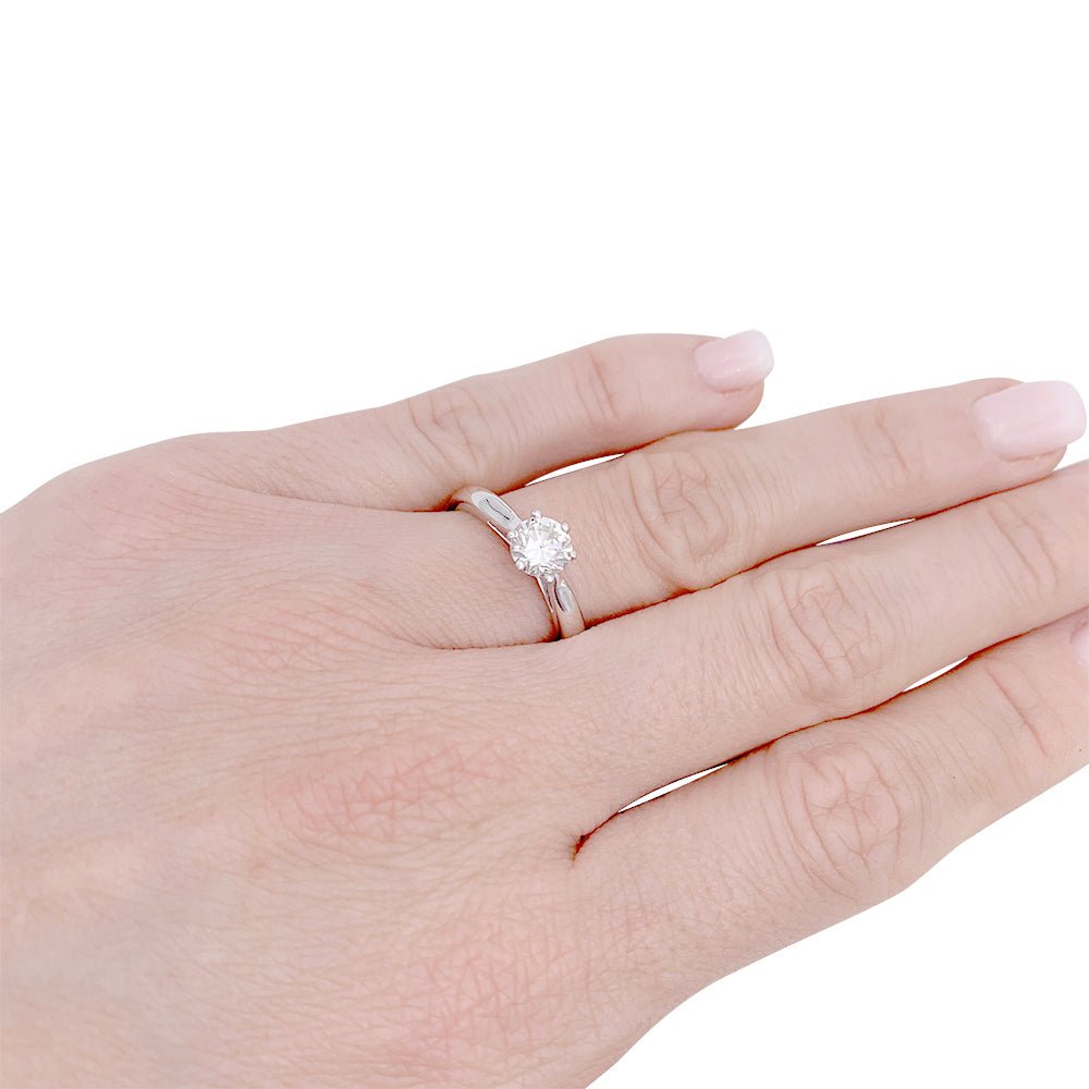 Bague solitaire en or blanc, diamant 0,73 carat - Castafiore