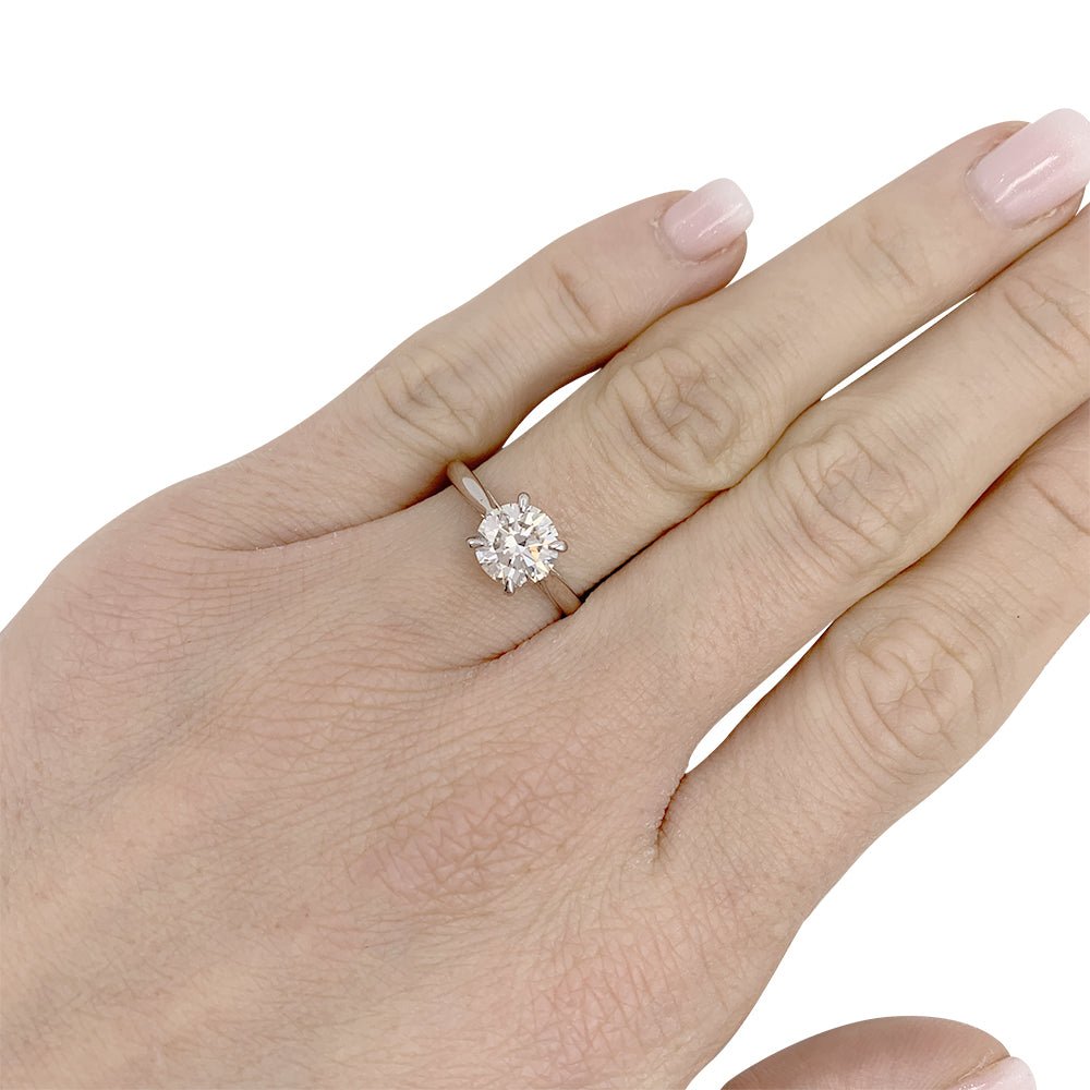 Bague solitaire en or blanc, diamant 1,36 carat - Castafiore