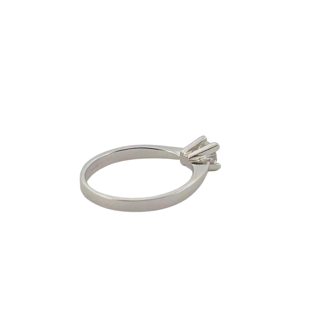 Bague Solitaire en or blanc et diamant - Castafiore