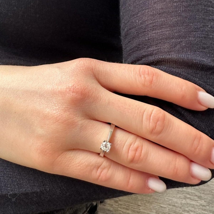 Bague Solitaire en or blanc et diamant - Castafiore