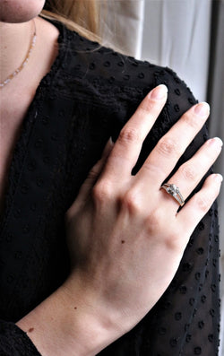 Bague Solitaire MAUBOUSSIN "Chance of Love" en or blanc et diamant - Castafiore