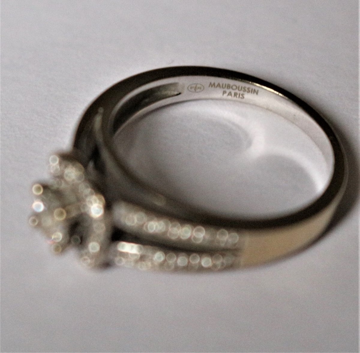 Bague Solitaire MAUBOUSSIN "Chance of Love" en or blanc et diamant - Castafiore