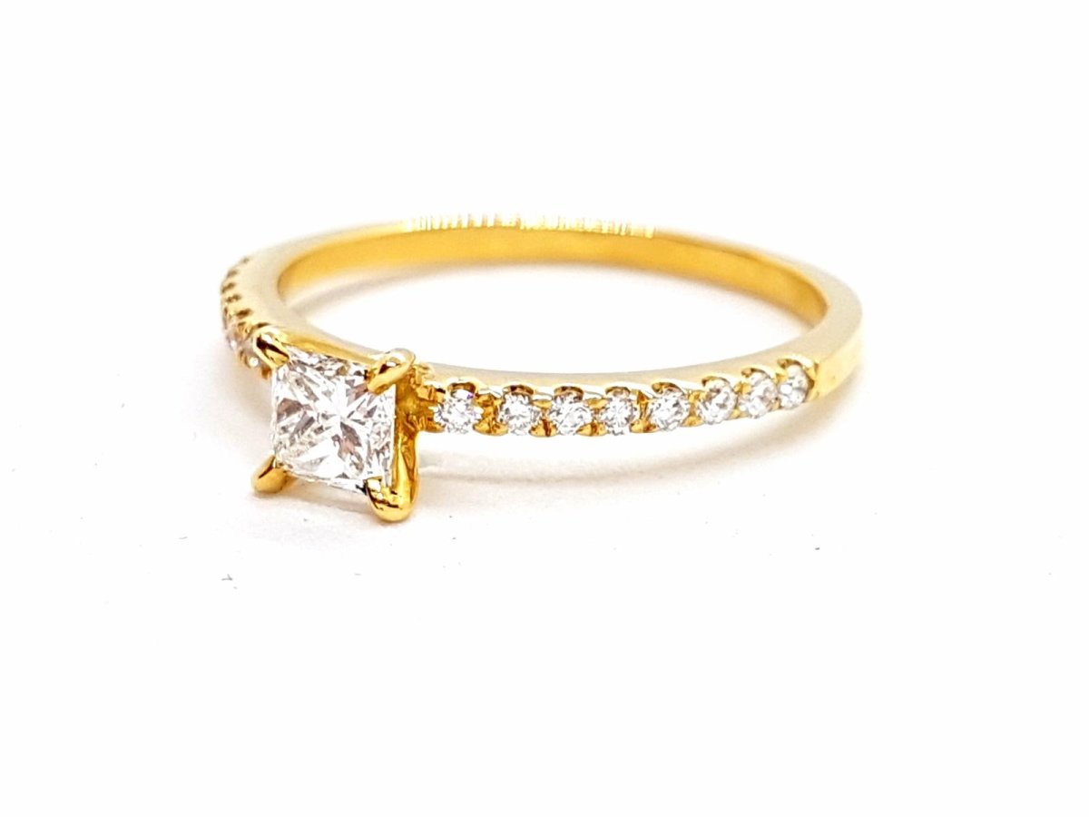 Bague Solitaire Or jaune Diamant - Castafiore
