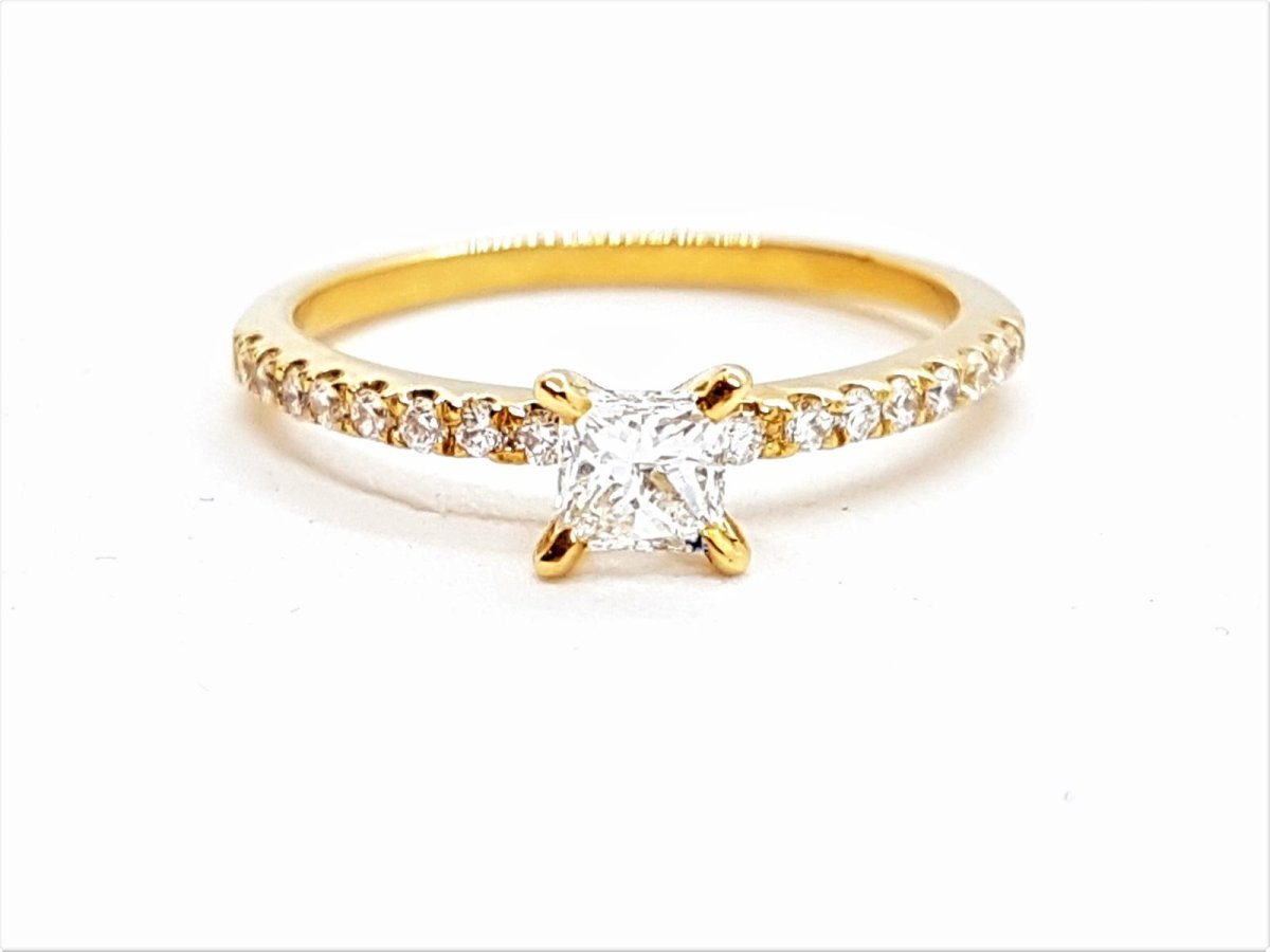 Bague Solitaire Or jaune Diamant - Castafiore