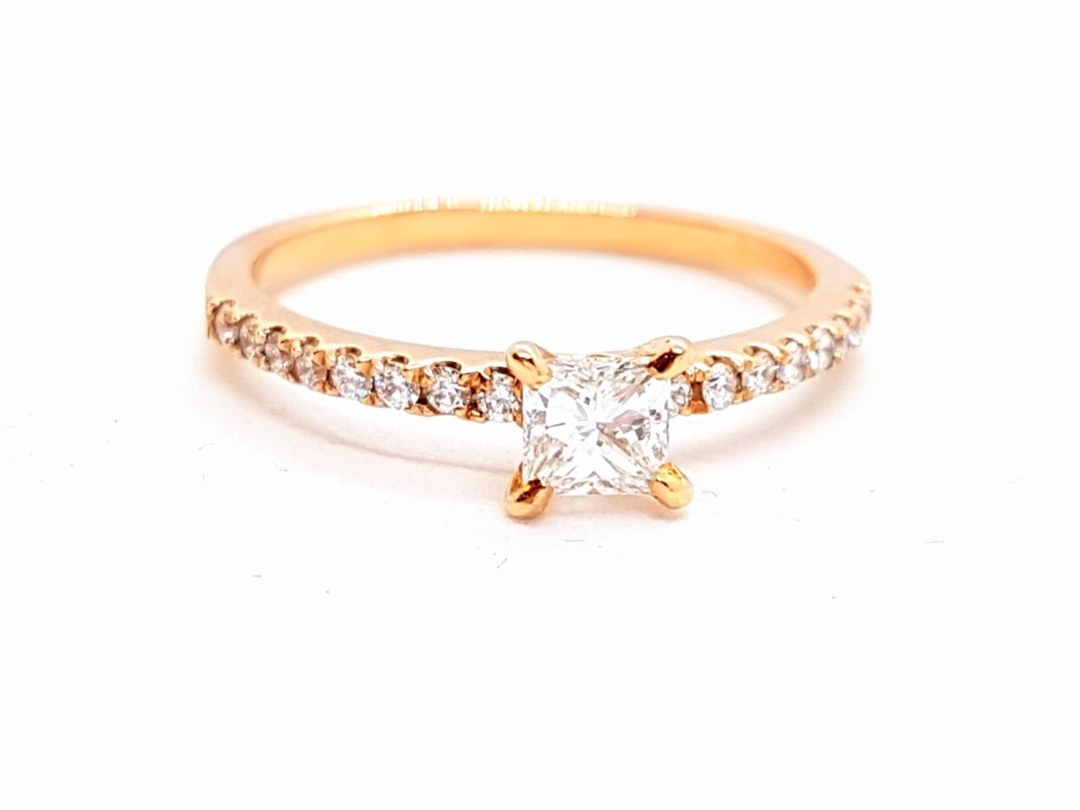 Bague Solitaire Or rose Diamant - Castafiore