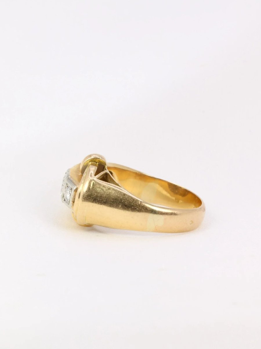 Bague tank Art-Déco en or jaune et diamants - Castafiore