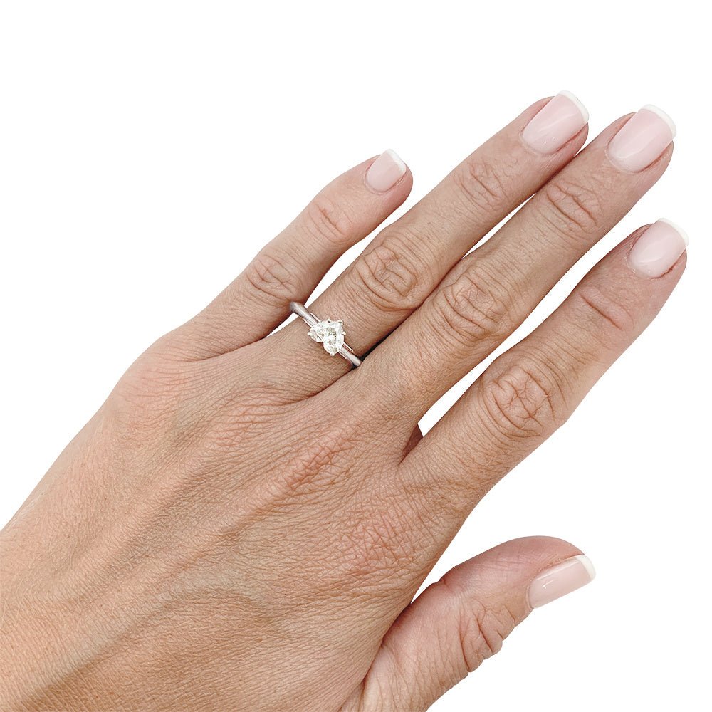 Bague TIFFANY & CO. en platine et diamant 1,02 ct - Castafiore