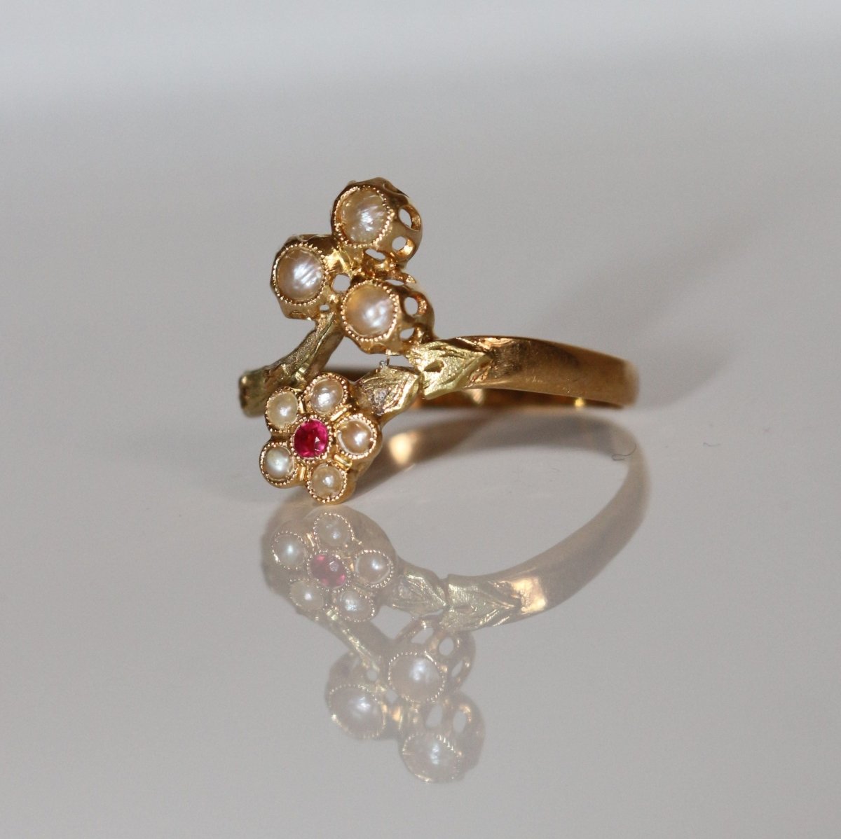 Bague Toi et Moi en or jaune et en perles et pierre rose - Castafiore