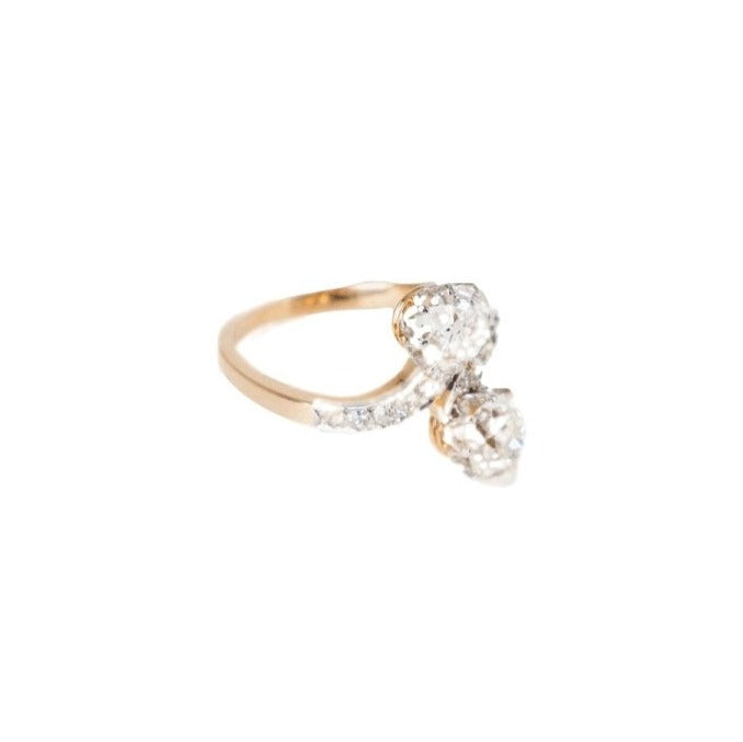 Bague "Toi et Moi" en or jaune et platine ornée de deux diamants - Castafiore