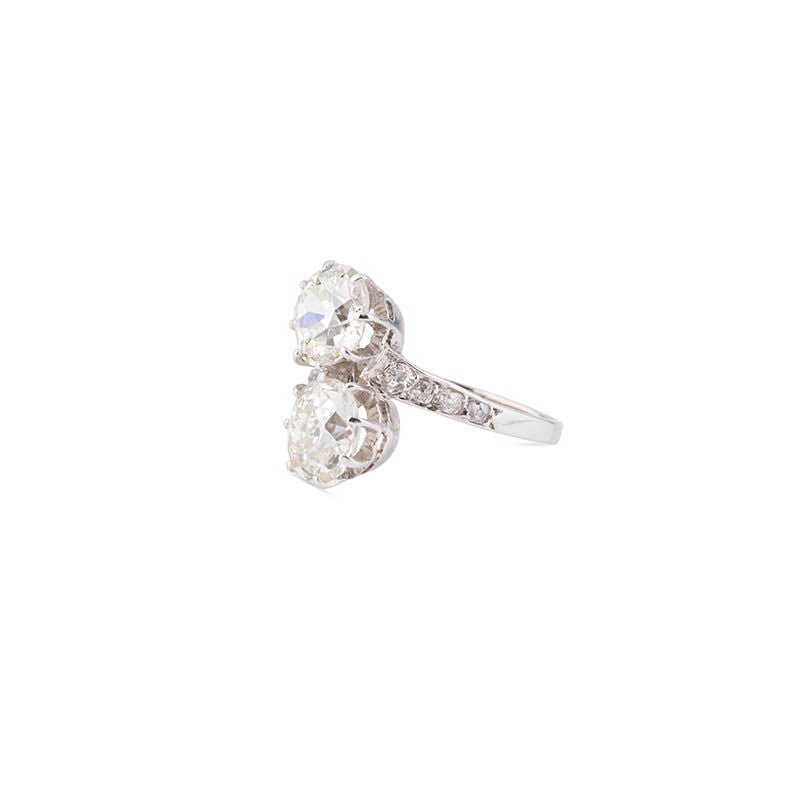 Bague Toi et Moi en platine, or blanc et diamants - Castafiore