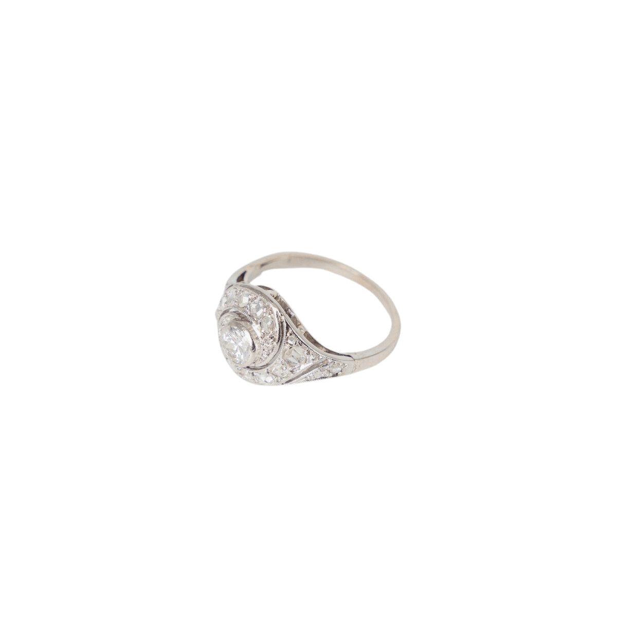 Bague "Tourbillon" en or blanc, platine et diamants - Castafiore