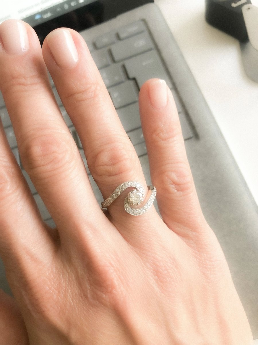 Bague tourbillon en or jaune et platine et diamants - Castafiore