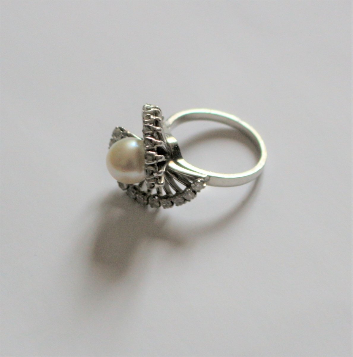 Bague Tourbillon Platine Perle Et Diamants - Castafiore