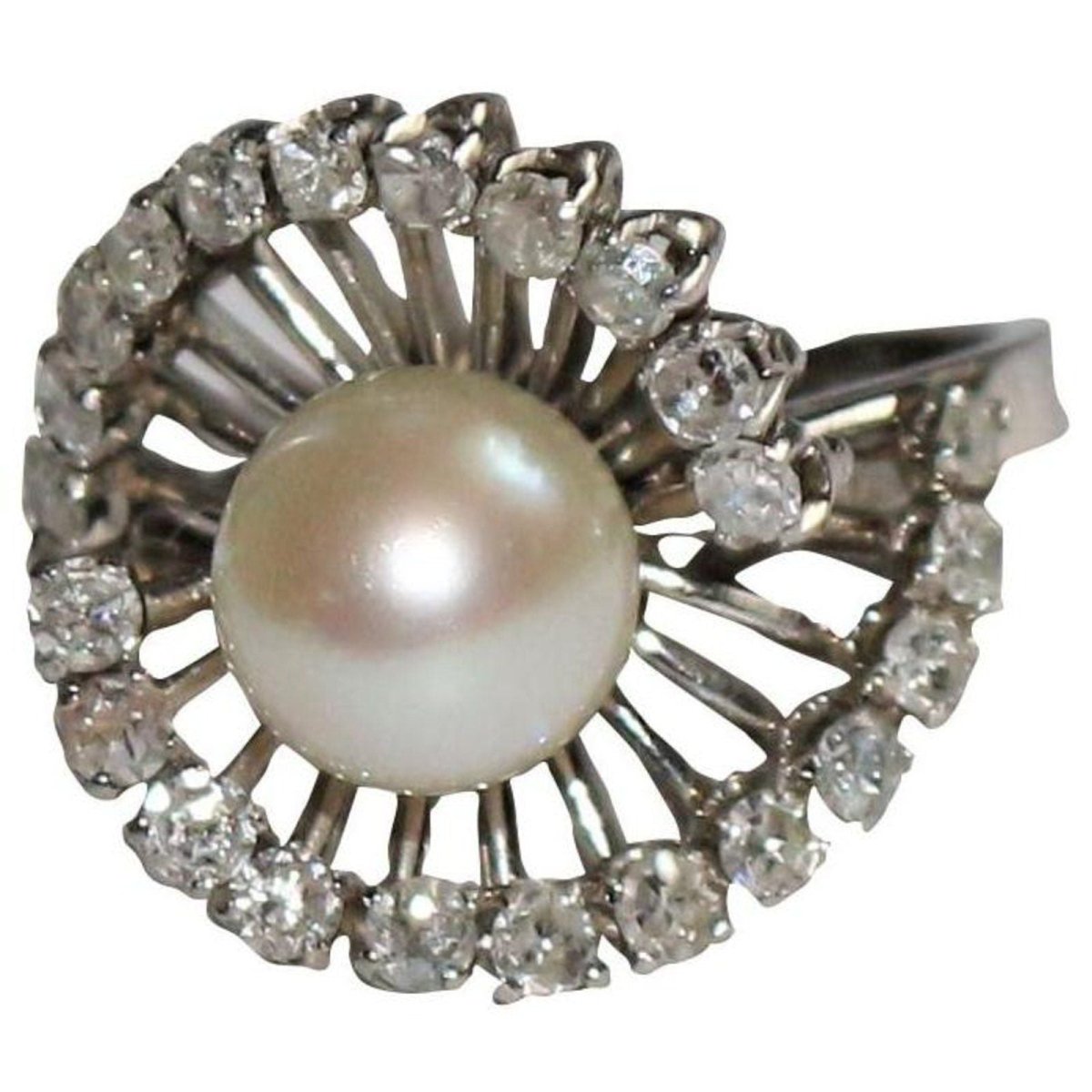 Bague Tourbillon Platine Perle Et Diamants - Castafiore
