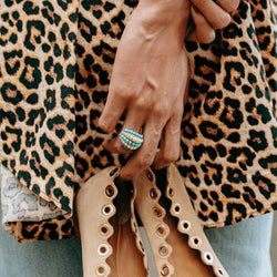 Bague VAN CLEEF & ARPELS en or jaune, perles et turquoises - Castafiore