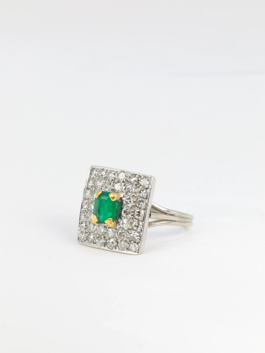 Bague vintage en or, émeraude et diamants - Castafiore