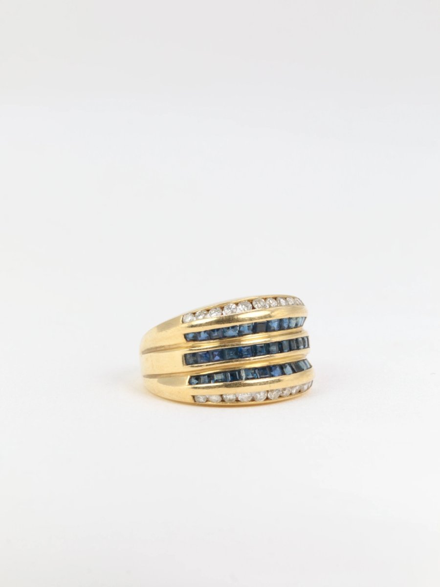 Bague vintage en or, saphirs et diamants - Castafiore