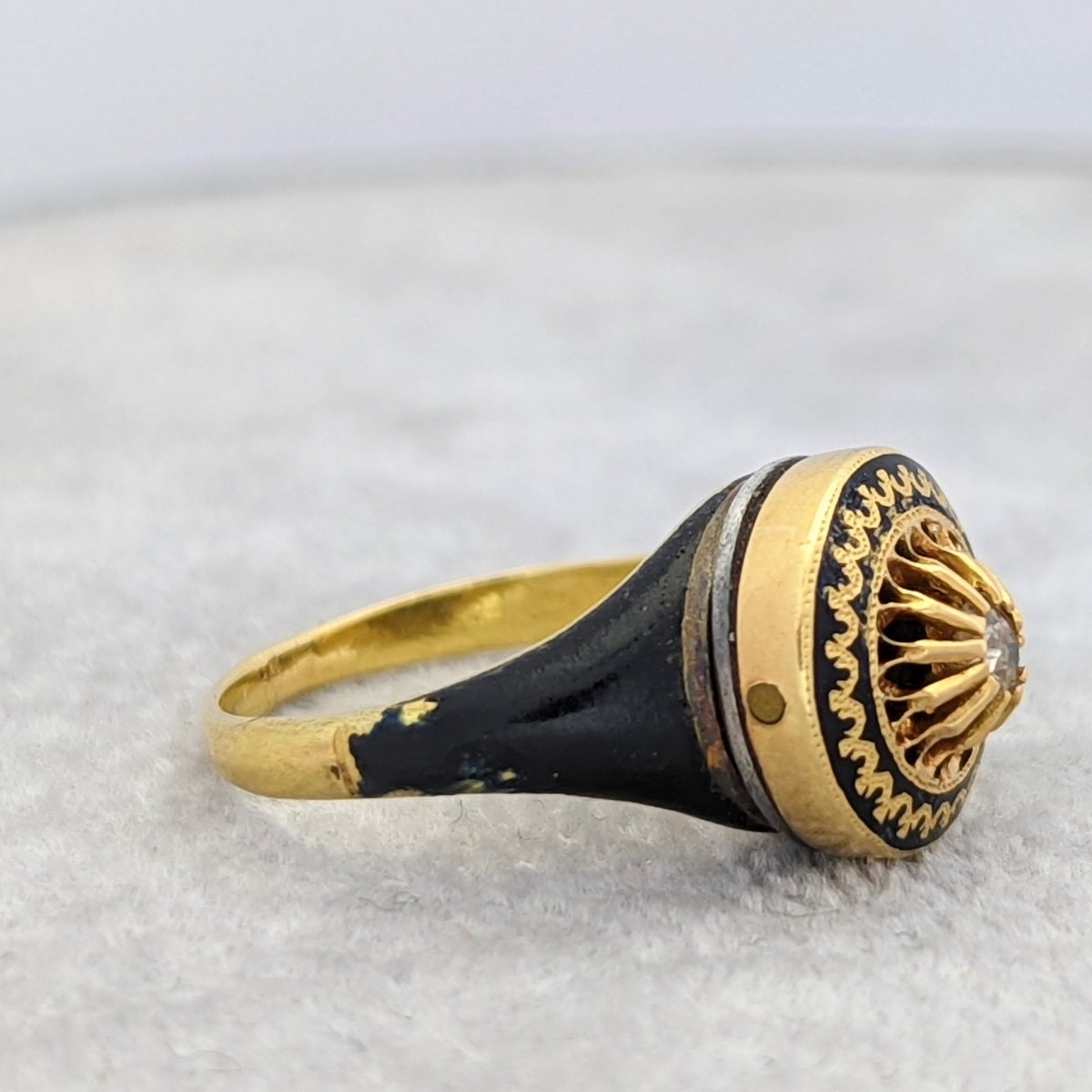 Bague XIXème en or jaune et diamant - Castafiore