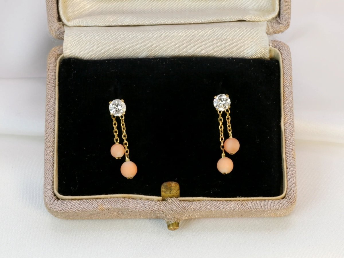 Boucle d’oreilles vintage en or, diamants taille ancienne et billes de corail - Castafiore