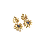 Boucles d'oreille pendantes BUCCELLATI, or jaune et saphirs gravés - Castafiore