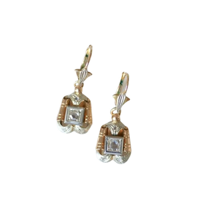 Boucles d'oreilles Art Deco diamants trois ors - Castafiore