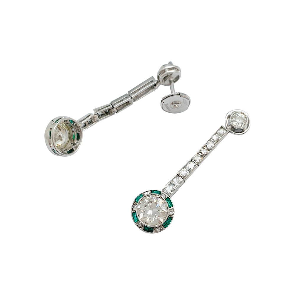 Boucles d'oreilles Art Déco en platine, or, diamants et émeraudes - Castafiore