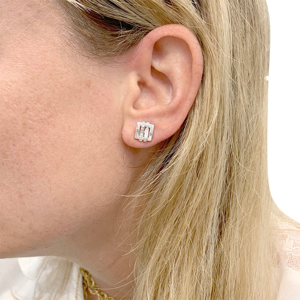 Boucles d'oreilles BOUCHERON, "Déchaînée" en or blanc et diamants. - Castafiore
