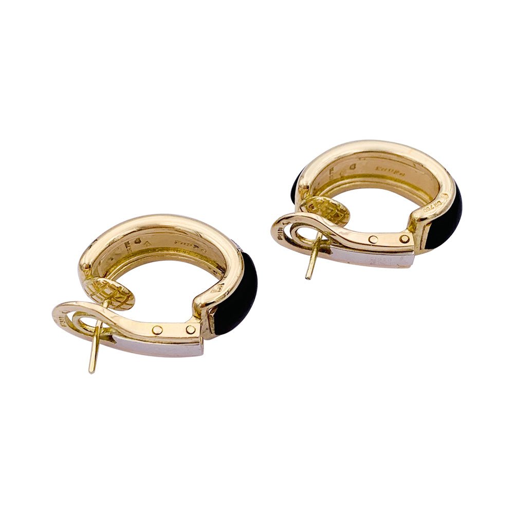 Boucles d'oreilles BOUCHERON "Les Plurielles", en or jaune, diamants et bois d'amourette - Castafiore