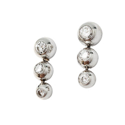 Boucles d'oreilles CARTIER, "Perles de diamants", en or blanc, diamants - Castafiore