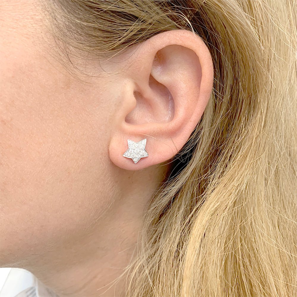 Boucles d'oreilles CHANEL "Comète" en or blanc et diamants - Castafiore