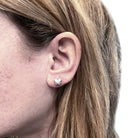 Boucles d'oreilles CHAUMET, "Liens", or blanc et diamants - Castafiore