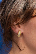 Boucles d'oreilles Clip en or jaune, or blanc et diamants - Castafiore