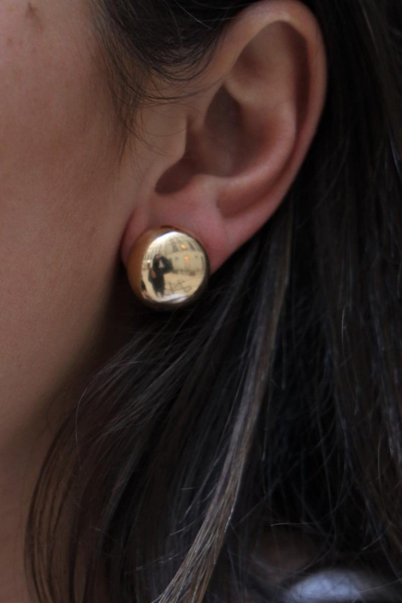 Boucles d'oreilles Clips demi-sphère en or jaune - Castafiore