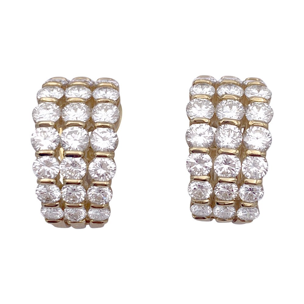 Boucles d'oreilles Clips en or jaune et diamants. - Castafiore
