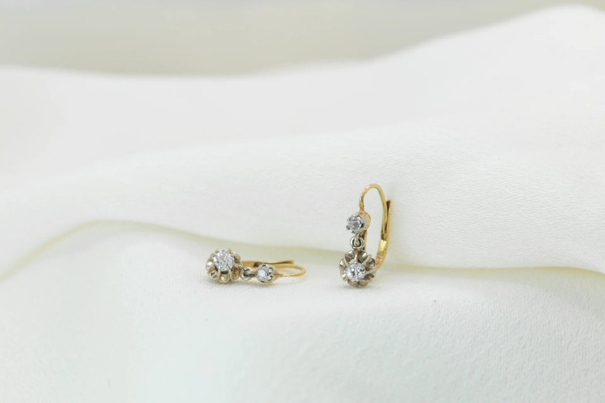 Boucles d’Oreilles Dormeuses Anciennes en Or et Diamants - Castafiore