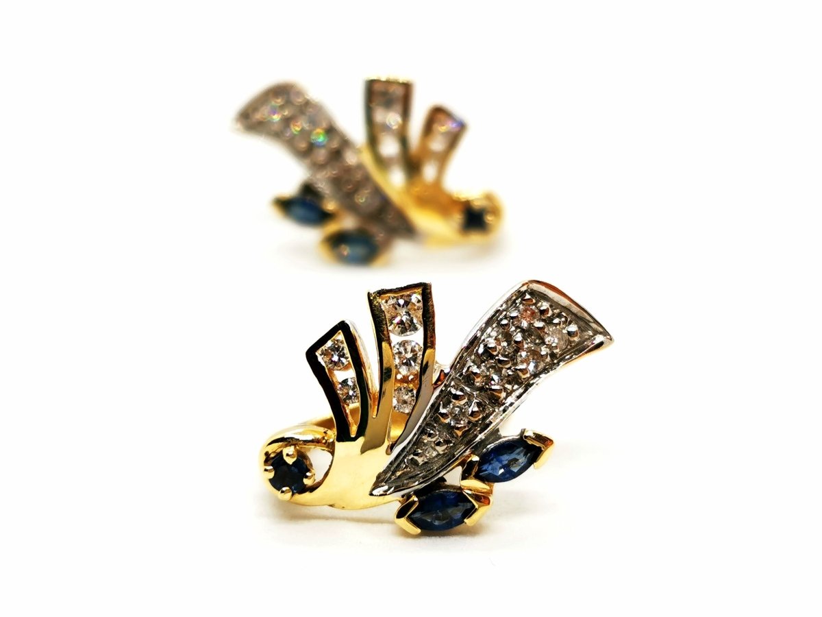 Boucles d'oreilles Dormeuses en 2 ors, diamants et saphirs - Castafiore